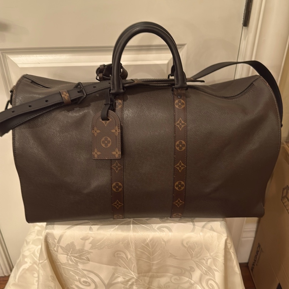 LIMITED EDITION LV TAIGA KEEPALL BADOULIER